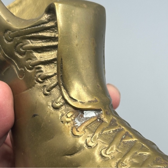 Large Brass Ladies Victorian Lace Up Heel Boot Shoe Heavy Planter Vase - Picture 13 of 15